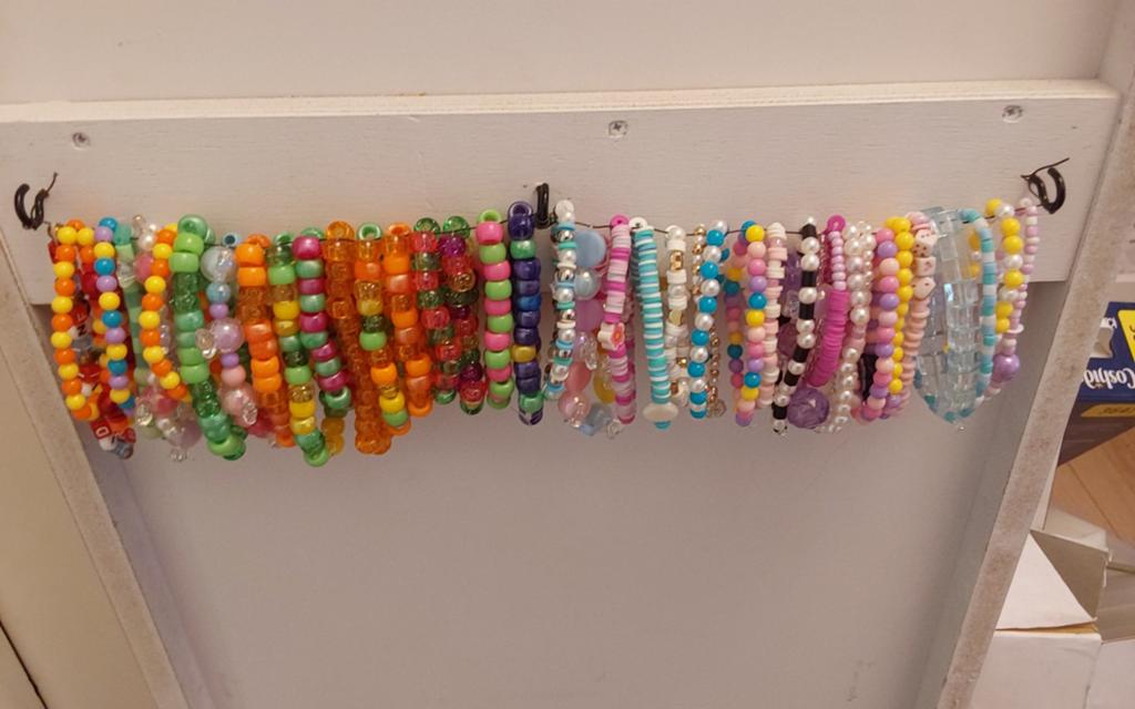 Kleurrijke Kralenarmbandjes - Diverse Designs, Hobby en Vrije tijd, Kralen en Sieraden maken, Ophalen of Verzenden, Gebruikt, Kraal