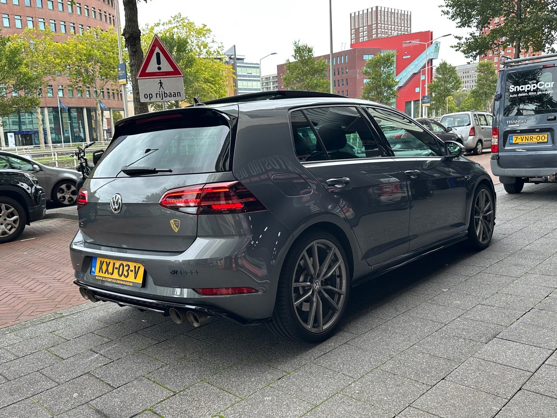 Volkswagen Golf 2.0 TSI 4Motion R Aut Navi Camera Pano, Automaat, Stof, Gebruikt, Euro 6