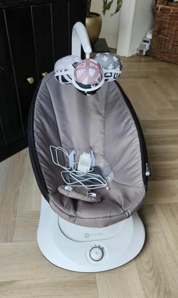 4moms RockaRoo schommelstoel - Zo goed als nieuw, Kinderen en Baby's, Wipstoeltjes, Ophalen of Verzenden, Zo goed als nieuw, Schommelstoel