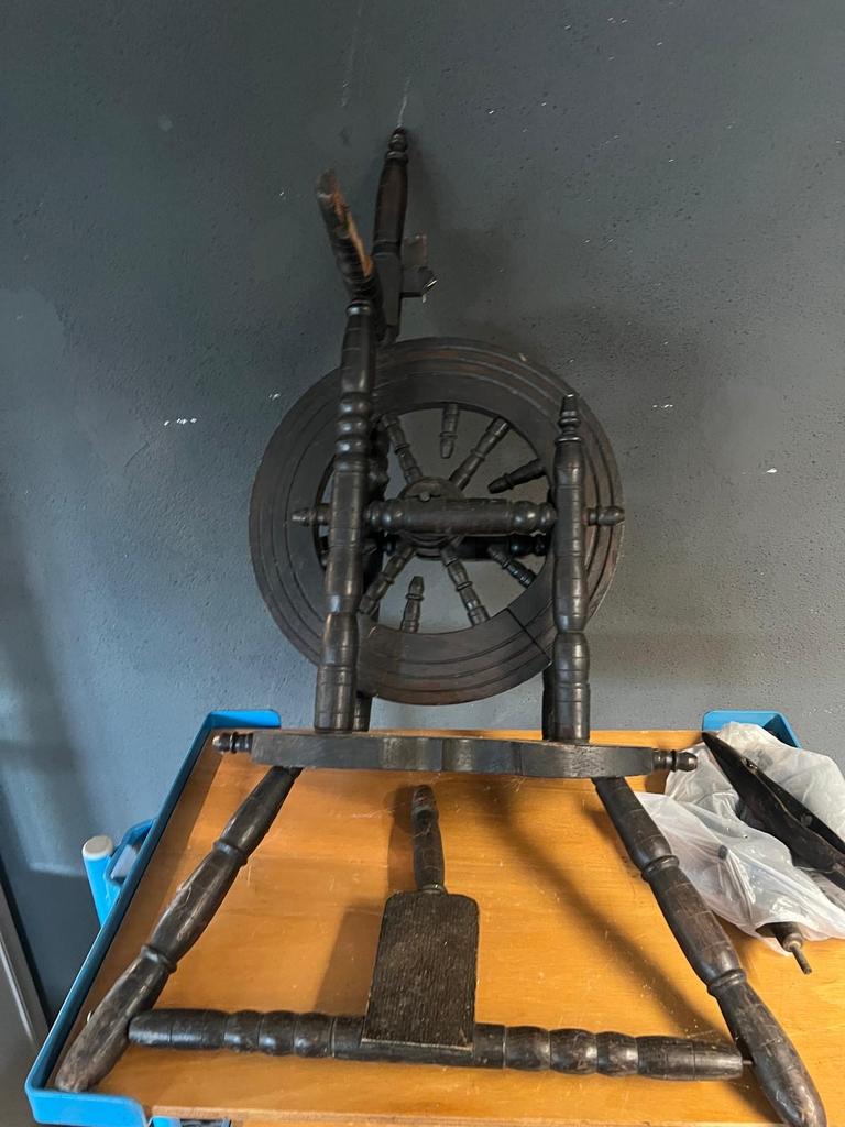 Antiek spinnenwiel, Hobby en Vrije tijd, Spinnewielen en Spinnen, Ophalen, Gebruikt, Spinnewiel