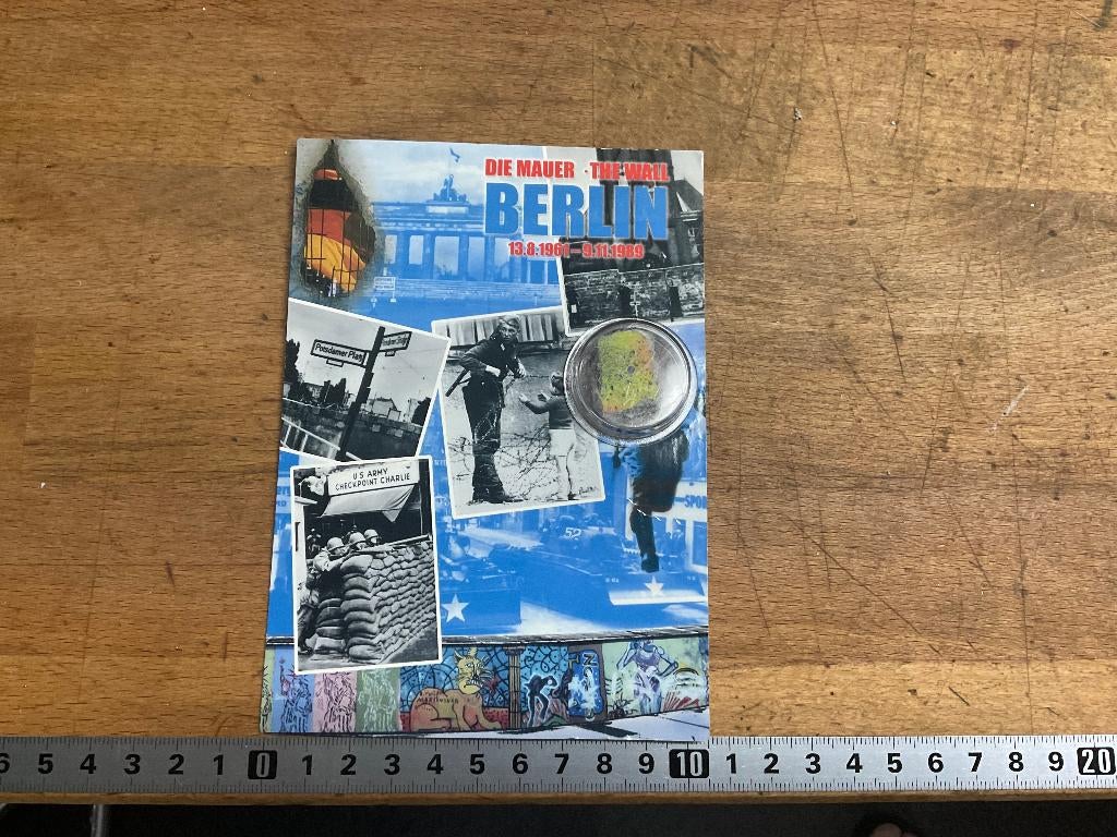 Berlin - Die Mauer, Ophalen of Verzenden, Zo goed als nieuw, Auto's