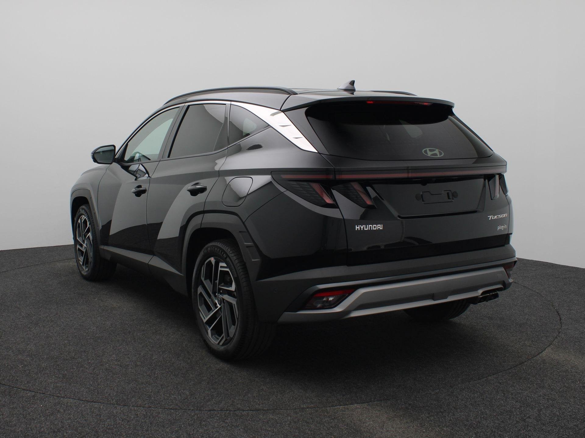 Hyundai Tucson 1.6 T-GDI PHEV Premium | Sidesteps | Stoel/ s, Auto's, 4 cilinders, Zwart, Bedrijf, Nieuw