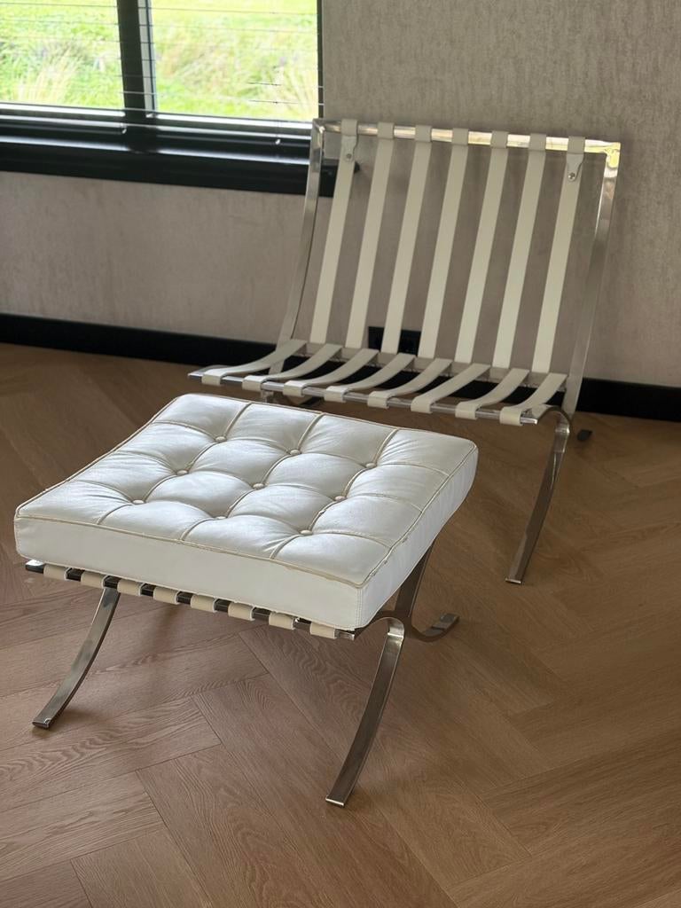 Frame Barcelona stoel en ottoman, Ophalen, Gebruikt, Wit, Eén