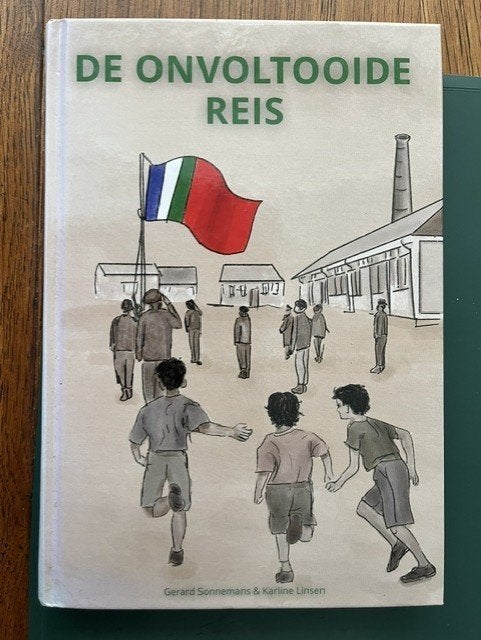 MOLUKKERS  / GENNEP / De onvoltooide reis, Boeken, Ophalen of Verzenden, Zo goed als nieuw