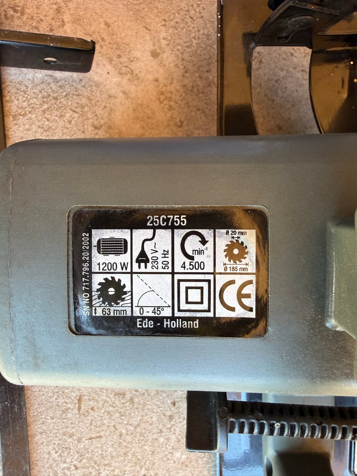 Kinzo Cirkelzaag 1200W - Zo goed als nieuw, Doe-het-zelf en Verbouw, Gereedschap | Zaagmachines, Cirkelzaag, Ophalen of Verzenden