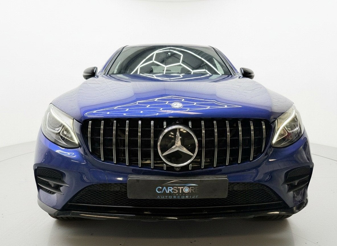 Mercedes-Benz GLC-klasse Coupé 250 4MATIC AMG NIGHT 360, Auto's, Automaat, Gebruikt, 4 cilinders, Automatische klimaatregeling