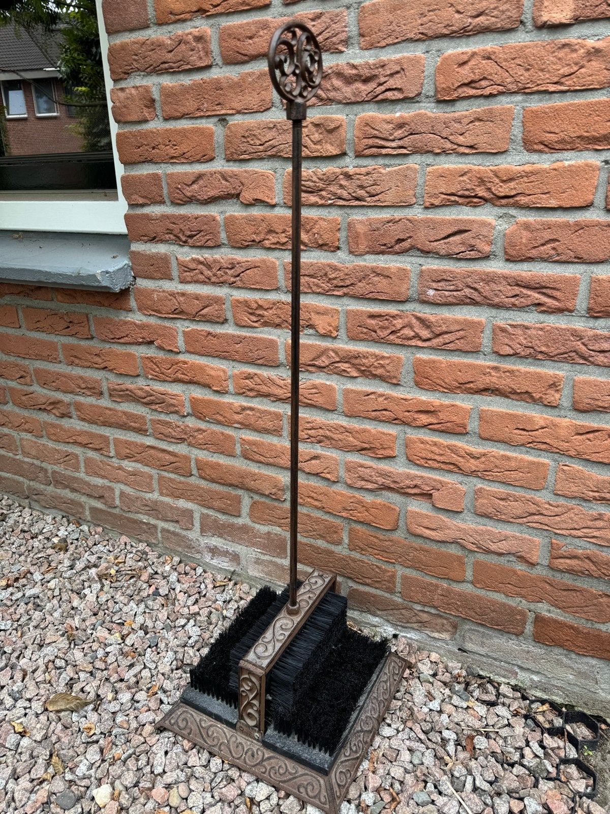 Gietijzeren schoenborstel met handvat - voetveger, Ophalen of Verzenden, Gebruikt