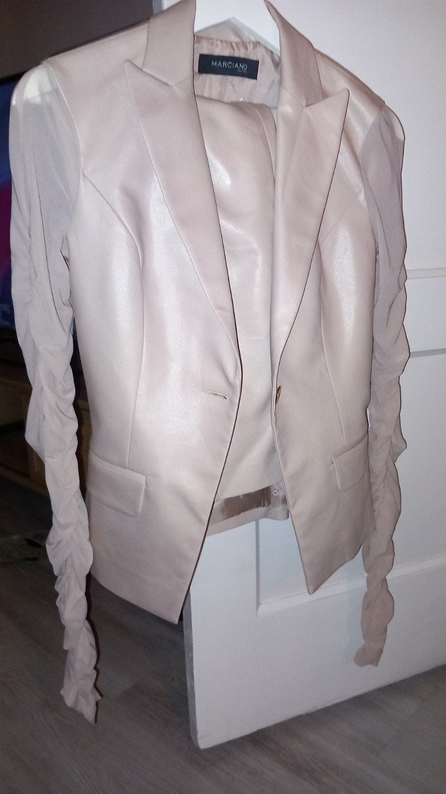 Marciano Guess rok en blazer set, Kleding | Dames, Rokken, Zo goed als nieuw, Maat 38/40 (M), Beige, Boven de knie, Ophalen of Verzenden