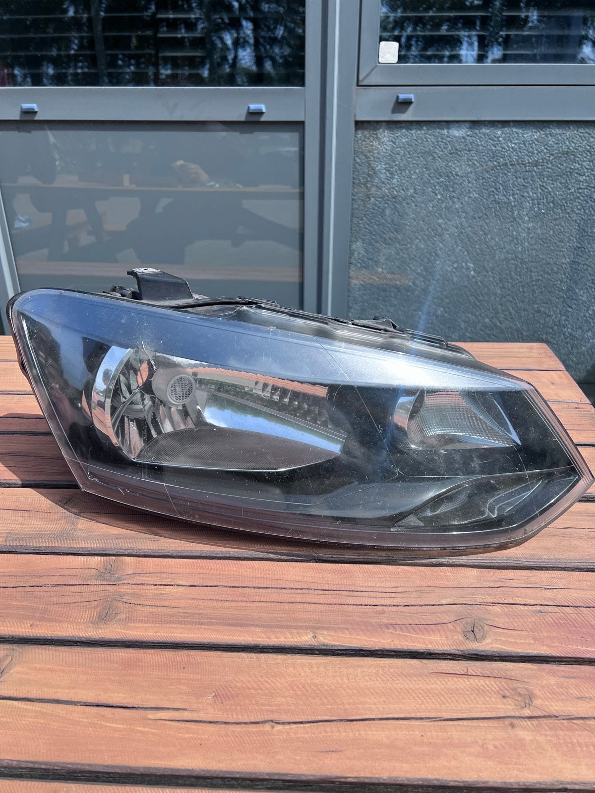 Volkswagen Polo 6R Koplamp Rechts (2009-2014), Gebruikt, Volkswagen, Qma, Ophalen of Verzenden