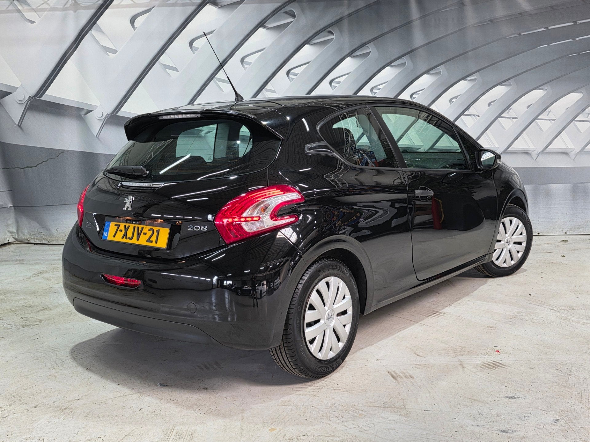 Peugeot 208 1.0 VTi Access airco, Auto's, Peugeot, Voorwielaandrijving, Euro 5, Gebruikt, 31 €/maand