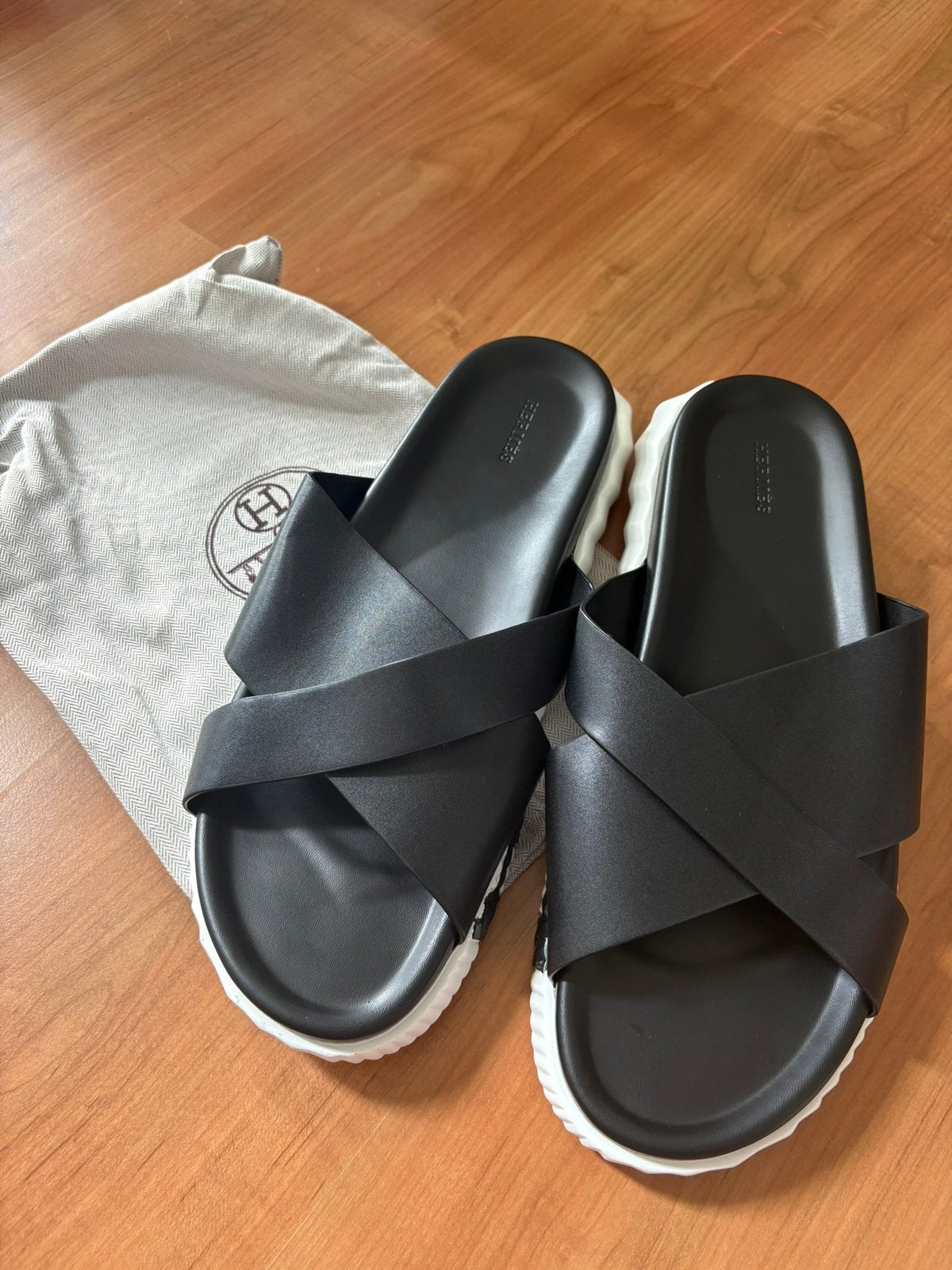 Hermes Heren slippers, Kleding | Heren, Schoenen, Ophalen of Verzenden, Nieuw, Zwart, Sandalen
