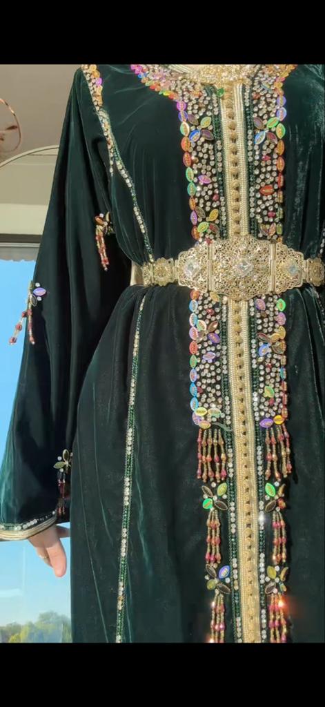 Takchita & Caftan. Verhuur/Verkoop, Overige typen, Overige kleuren, Maat 42/44 (L), Ophalen of Verzenden