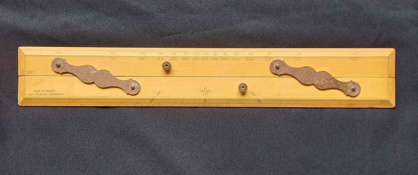 Antieke opvouwbare houten liniaal - Capt. Field's Improved, Ophalen of Verzenden