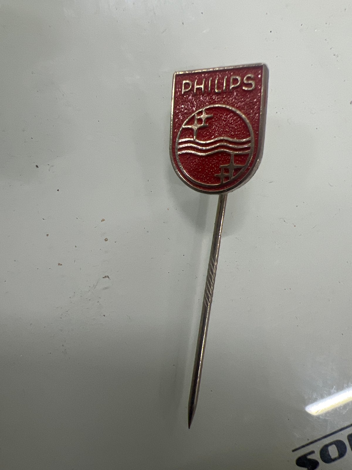 Vintage Philips reversspeld - Rode emaille pin, Ophalen of Verzenden, Gebruikt