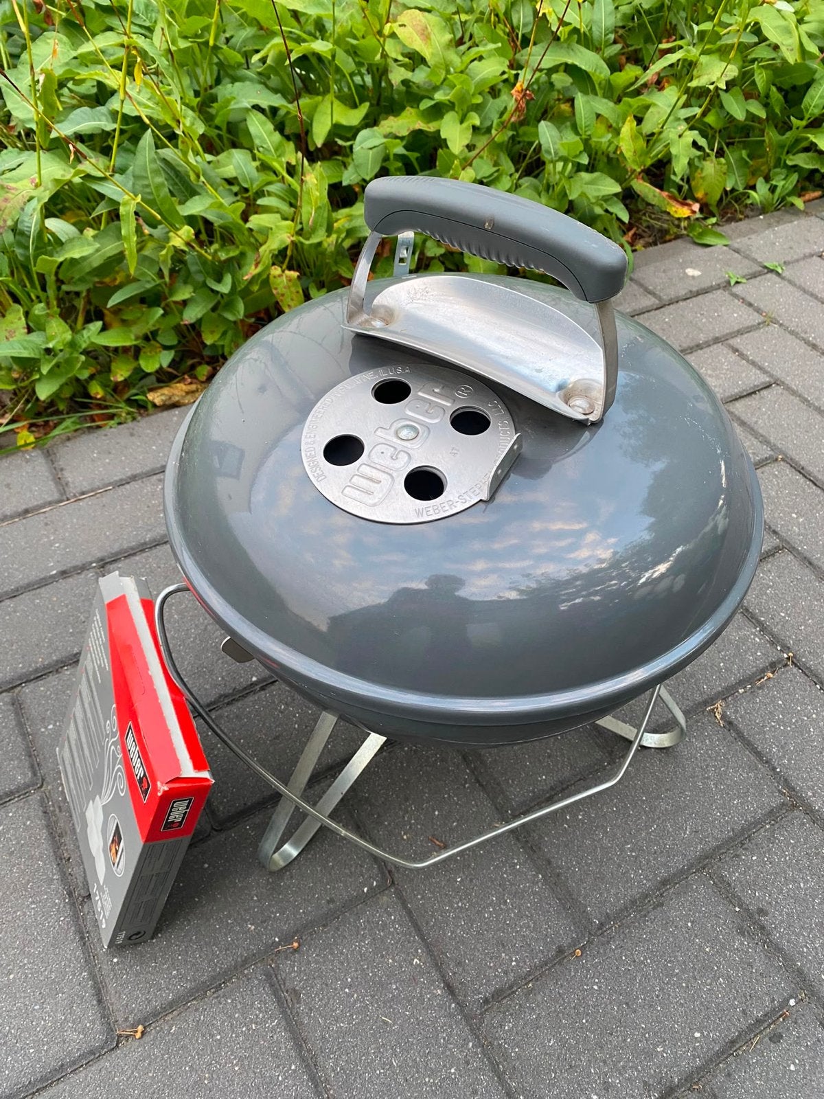Weber Smokey Joe Premium Houtskoolbarbecue, Tuin en Terras, Ophalen, Zo goed als nieuw, Met accessoires