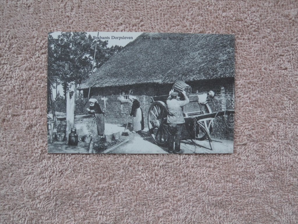 Oude ansichtkaart Brabants Dorpsleven - Melkboer en vrouwen, Ophalen of Verzenden, Voor 1920, Gelopen, Stad of Dorp