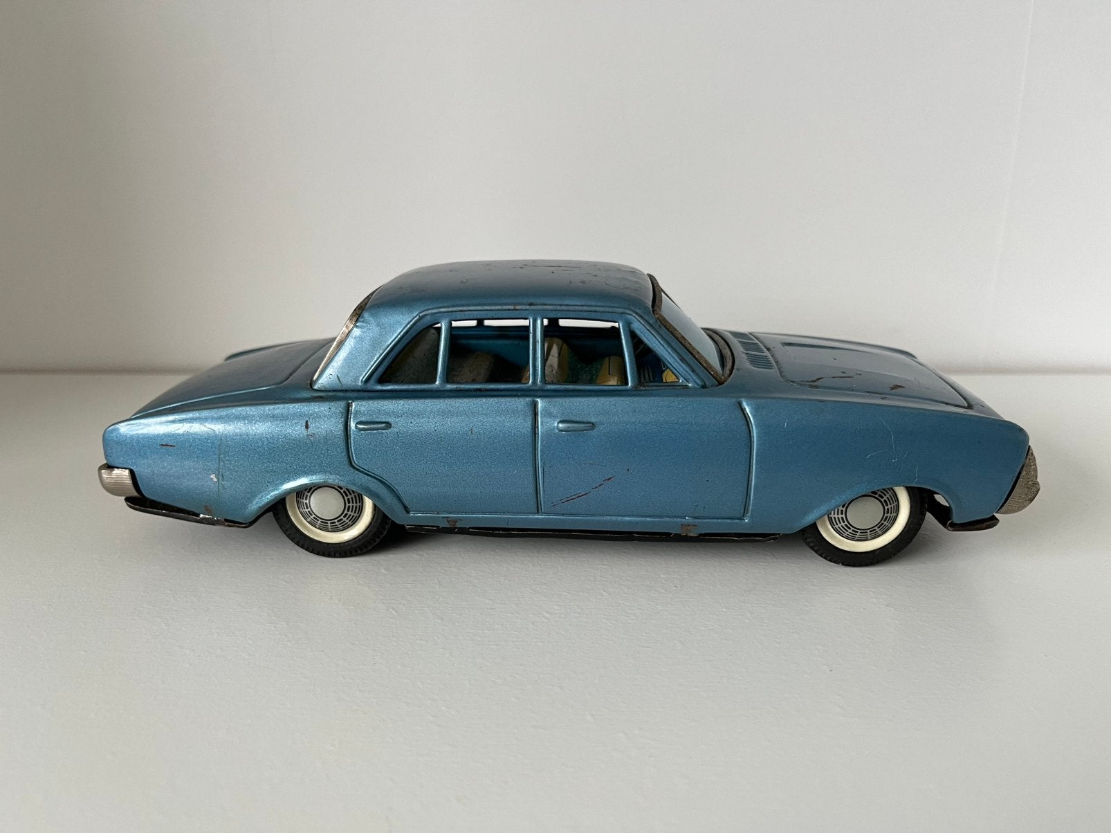 Bandai Ford Taunus blikken speelgoed, Antiek en Kunst, Antiek | Speelgoed, Ophalen of Verzenden