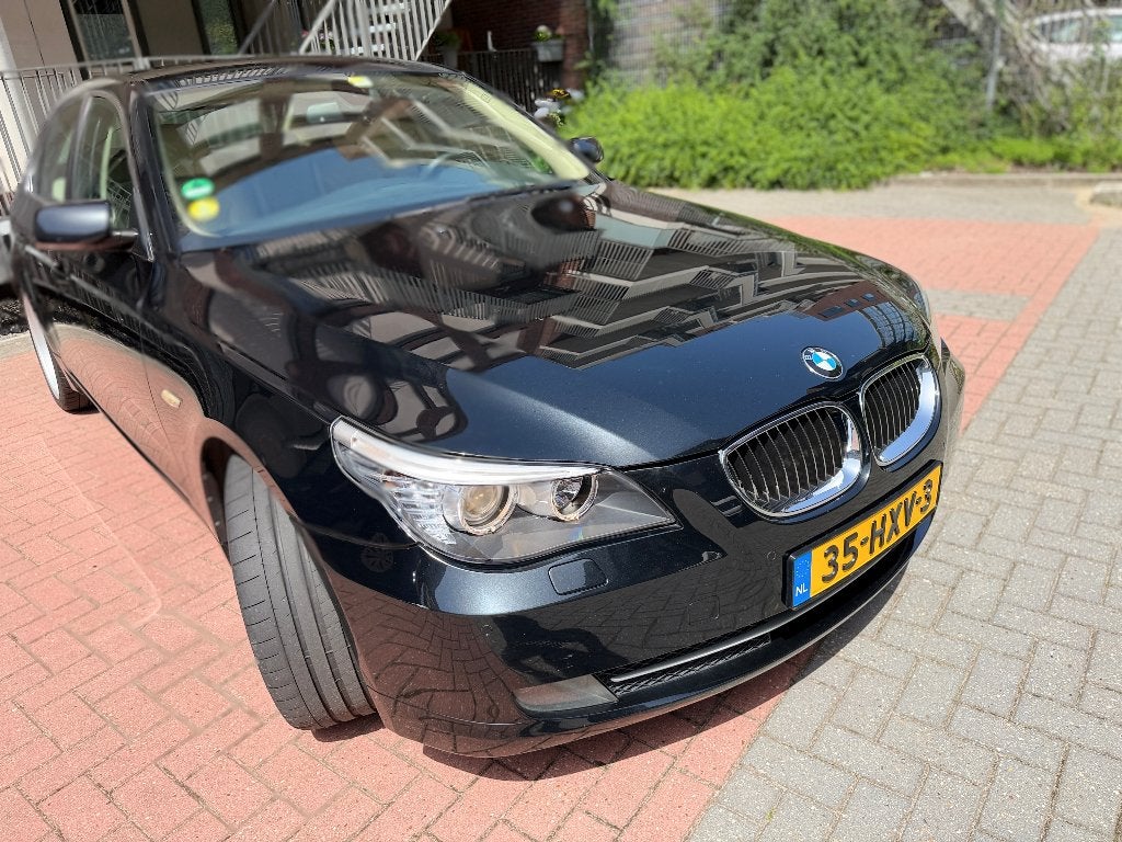BMW 5-Serie 3.0 I 530 2009 metalic Zwart Busines edition, Auto's, 13 km/l, Achterwielaandrijving, Beige, 2000 kg