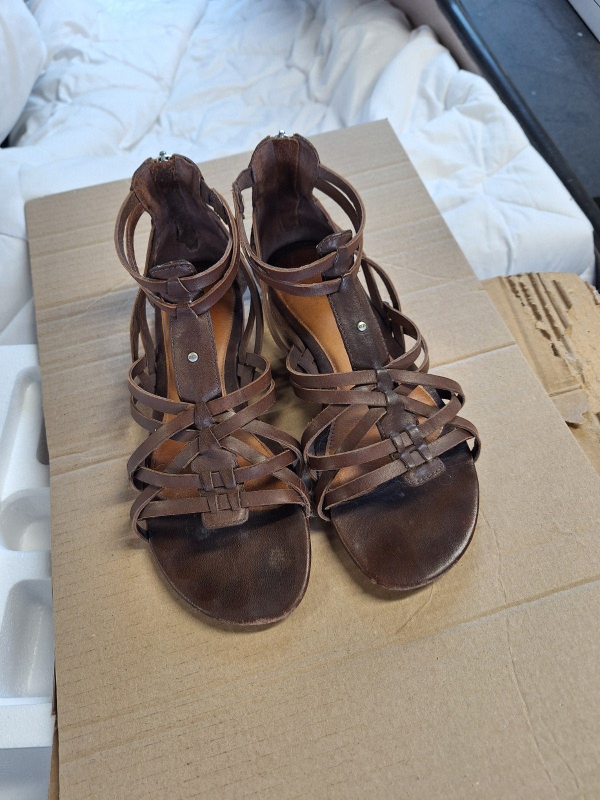 UGG Sandalen Maat 41 - Bruin Leren Gladiator Stijl, UGG, Bruin, Gedragen, Sandalen of Muiltjes
