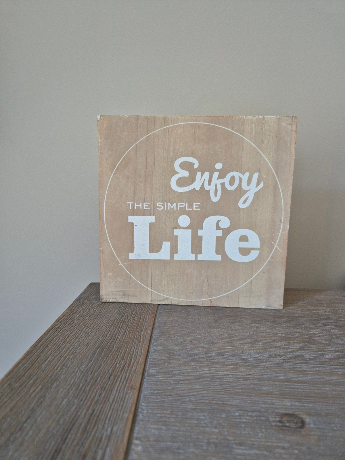 Houten decoratiebord 'Enjoy The Simple Life' - 20cm

Mooi ho, Ophalen of Verzenden