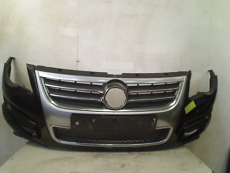 Bumper Voor Volkswagen Touareg (7LA/7L6) (2004-11/2010-05), Gebruikt, Volkswagen, Volkswagen AG, Kundenbetreuung@volkswagen.de
