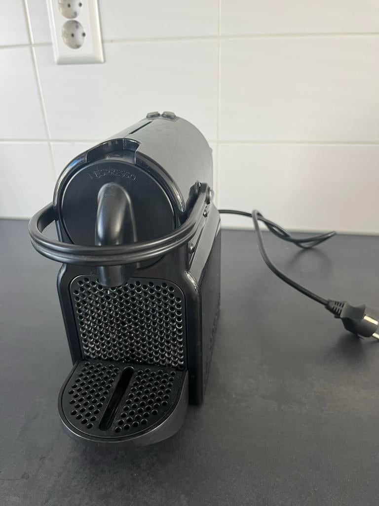 Nespresso Magimix Inissia - lekt, Witgoed en Apparatuur, Koffiezetapparaten, Ophalen, Gebruikt, Espresso apparaat, 1 kopje