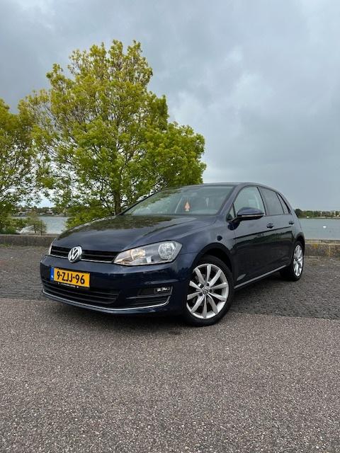Volkswagen Golf 1.2 TSI 105 PK / 77KW 5D DSG 2014 Blauw, Auto's, Volkswagen, Automaat, Navigatiesysteem, Zwart, 4 cilinders