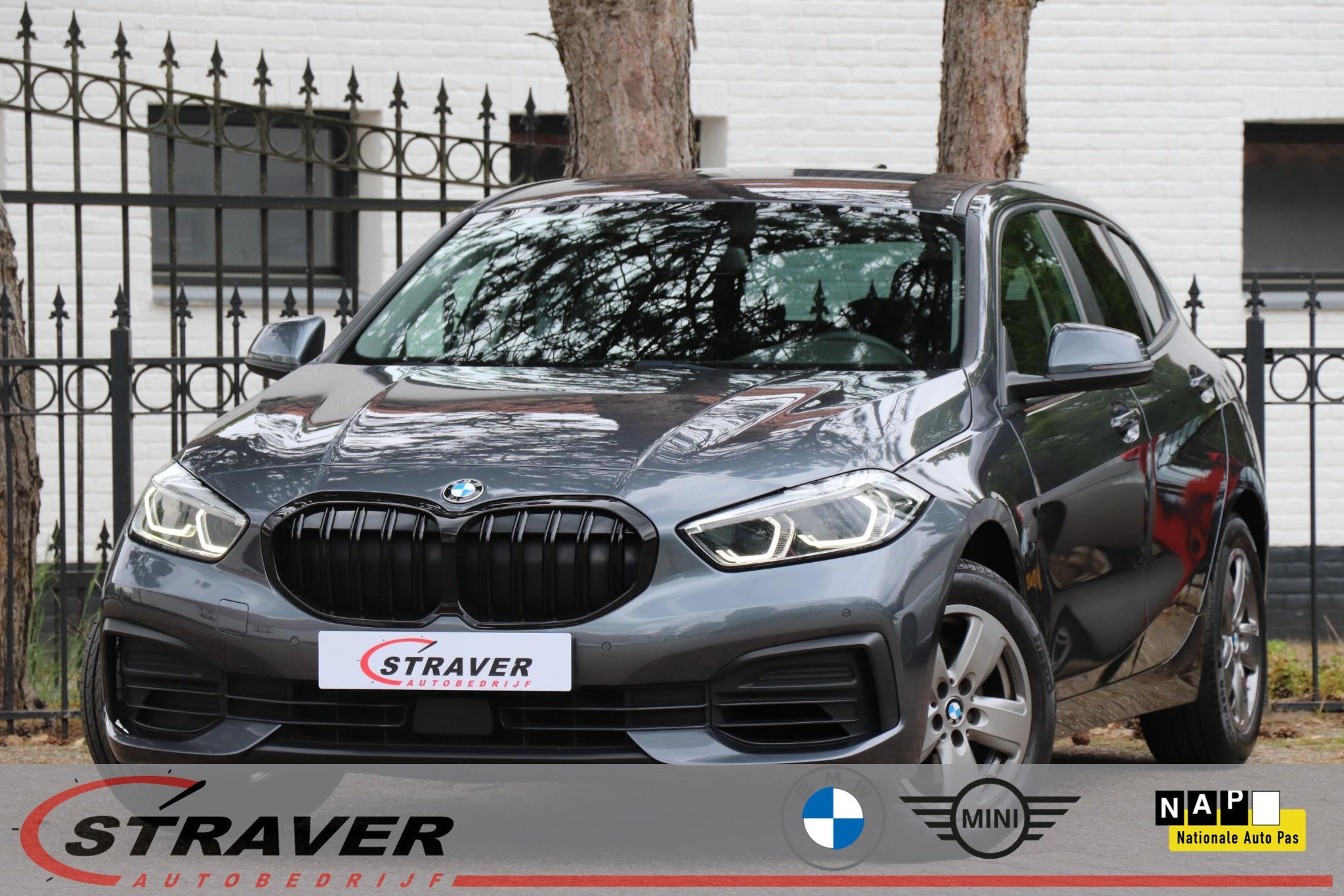 BMW 1-serie 118i |Climate control |Carplay, 12 maanden, Stof, Gebruikt, Handgeschakeld