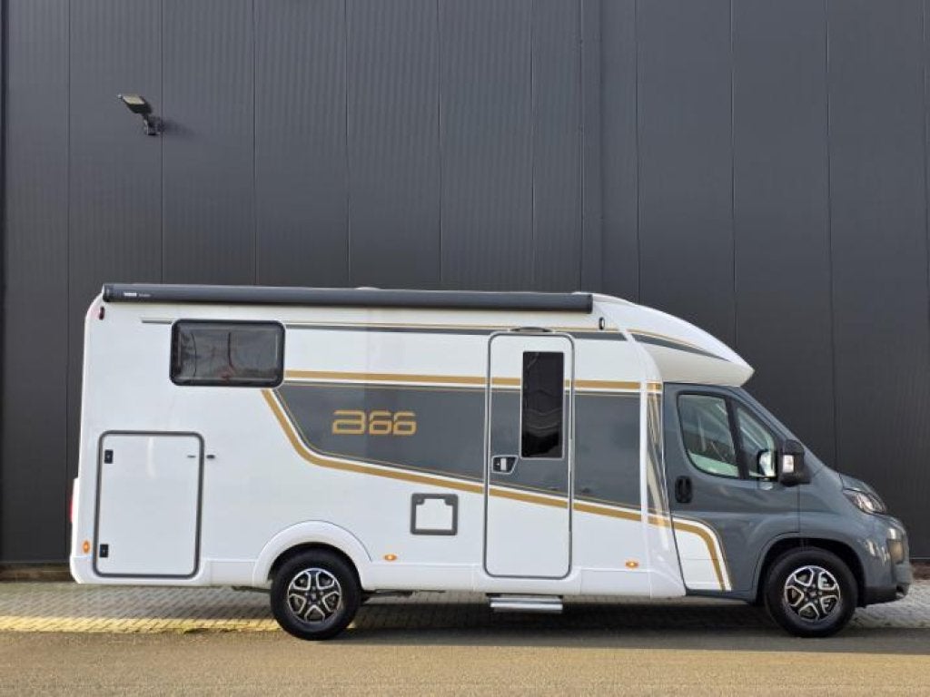 Bürstner B66 690 TD, Caravans en Kamperen, Automaat, Fiat, 6 tot 7 meter, Bedrijf