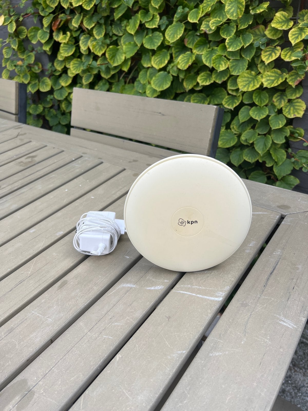 KPN SuperWifi router met adapter, Ophalen of Verzenden, Zo goed als nieuw, Router