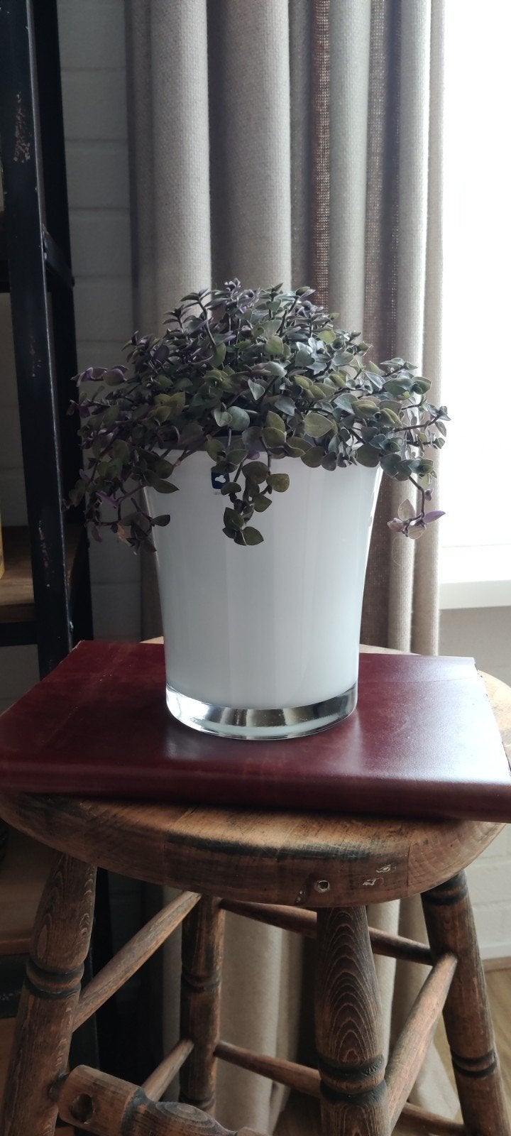Prachtige witte glazen bloempot/vaas, Huis en Inrichting, Ophalen of Verzenden, Wit, Glas