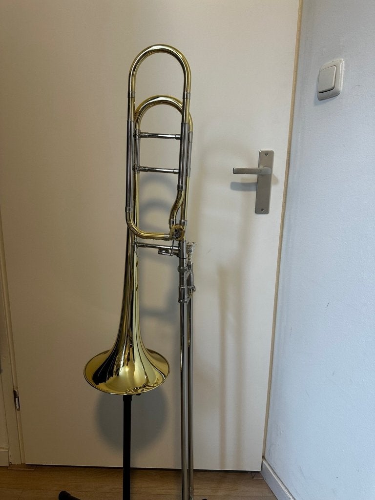 Trombone courtois AC 280 BO, Muziek en Instrumenten, Ophalen, Zo goed als nieuw, Tenor, Met koffer