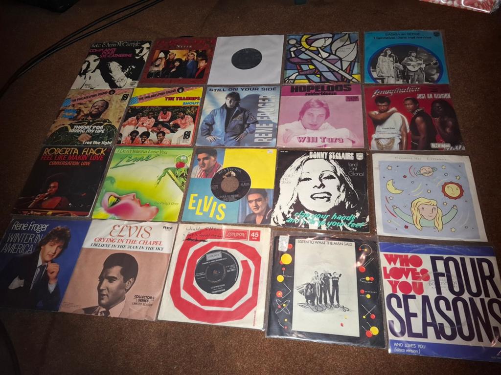 Vinyl singles 190 stuks bieden vanaf 220 euro...halen 200 eu, Ophalen of Verzenden, Zo goed als nieuw, Pop