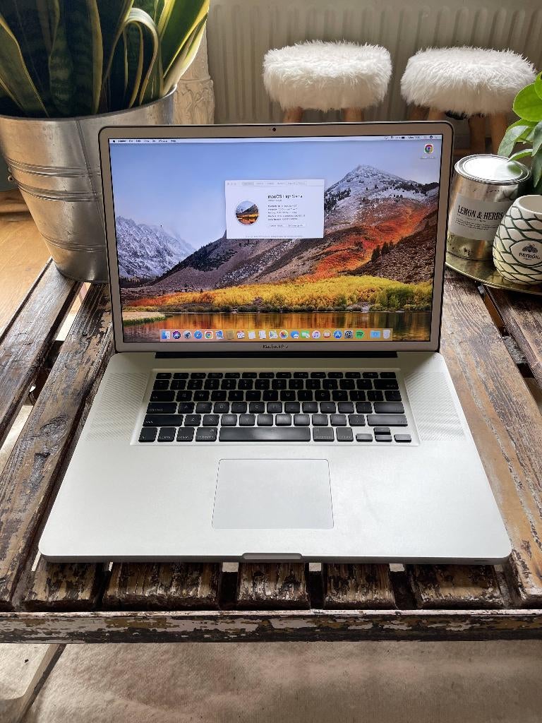 MacBook Pro 17" 2011 i7 - SSD - Great condition, Computers en Software, Apple Macbooks, MacBook Pro, 2 tot 3 Ghz, Qwerty, 8 GB