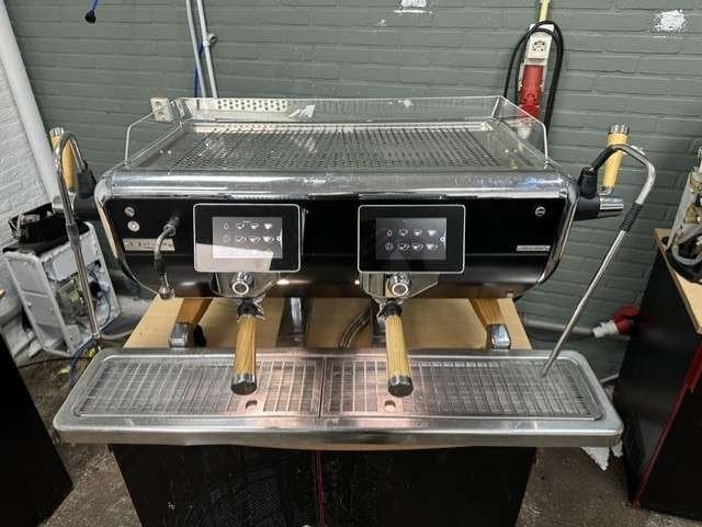 Foto 2 van Espressomachine Astoria Storm 2 groep Touch