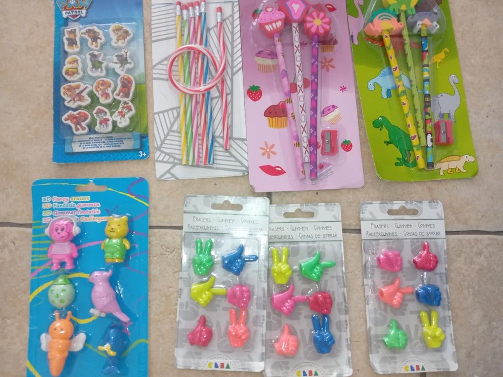Diversen potloden en gummen, Diversen, Ophalen of Verzenden, Nieuw