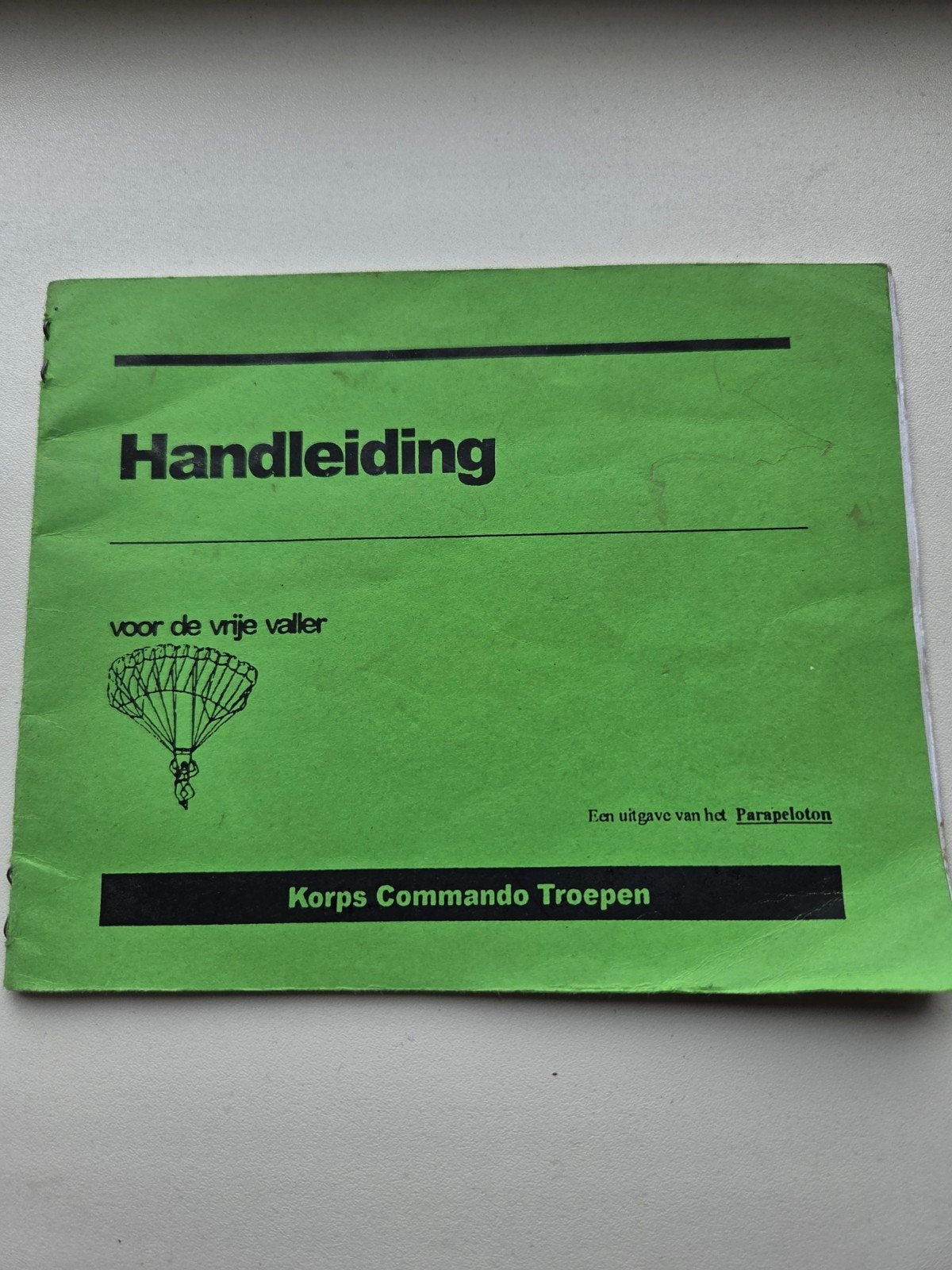 KCT Handleiding voor commando vrije valler (eind jaren '90), Verzamelen, Ophalen of Verzenden, Landmacht, Nederland, Boek of Tijdschrift