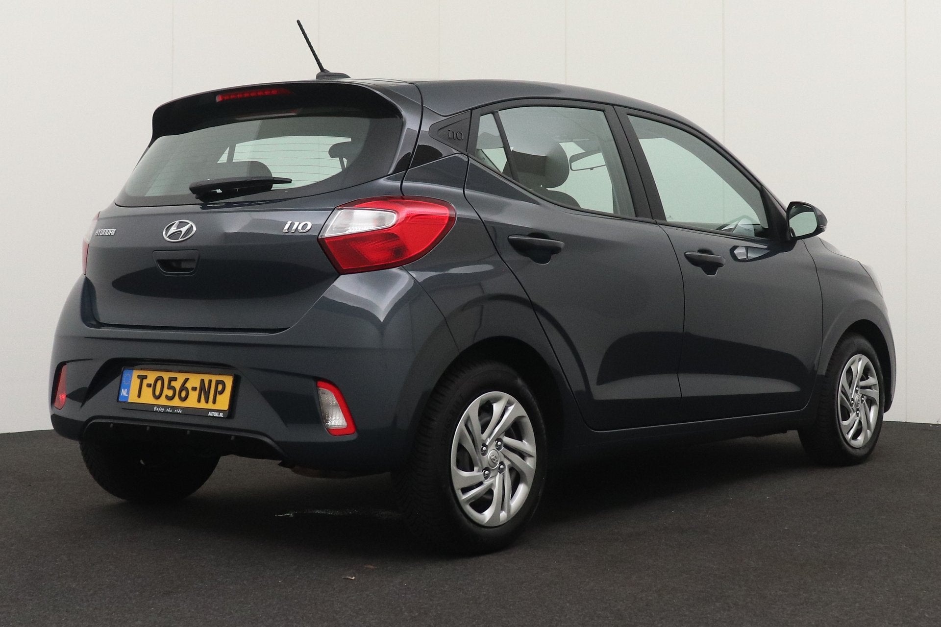 Foto 2 van Hyundai i10 1.0 Business Carplay DAB Cruise LED