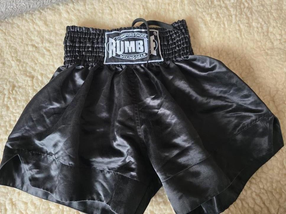Rumble kickboksbroek maat M/maat 176  zwart zgan, Sport en Fitness, Vechtsporten en Zelfverdediging, Overige, Zo goed als nieuw