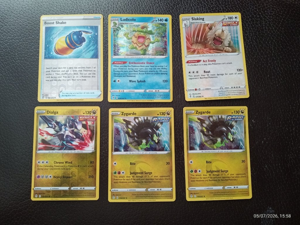 Pokémon evolving skies reverse holos, Hobby en Vrije tijd, Verzamelkaartspellen | Pokémon, Ophalen of Verzenden, Zo goed als nieuw