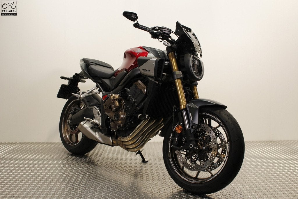 Honda CB650RAC E-CLUTCH (bj 2024), Bedrijf, Toermotor, Brieltjenspolder 26
4921 PJ  MADE, NL, Motor verkoop/verhuur Van Meel Motoren