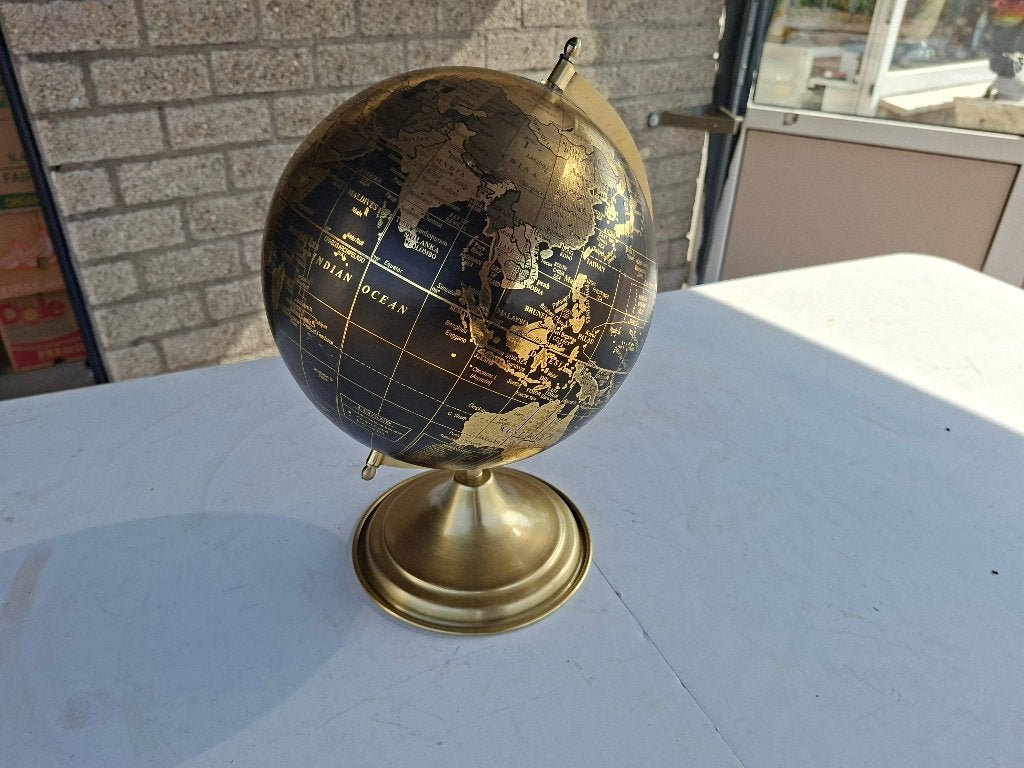 zeer nette messing kleurige grote wereldbol, Ophalen of Verzenden, Draaibaar, Zo goed als nieuw