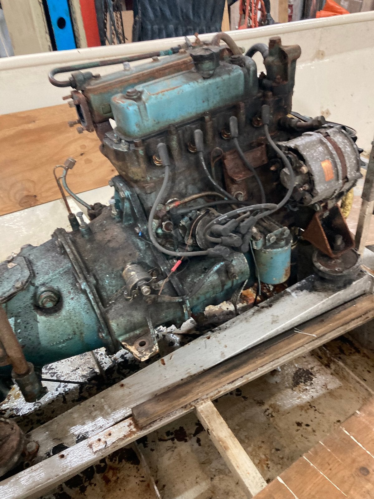 Boot motor benzine 4 cilinder + keerkoppeling +watergekoeld, Ophalen, Gebruikt, Benzinemotor, 1800 rpm of meer