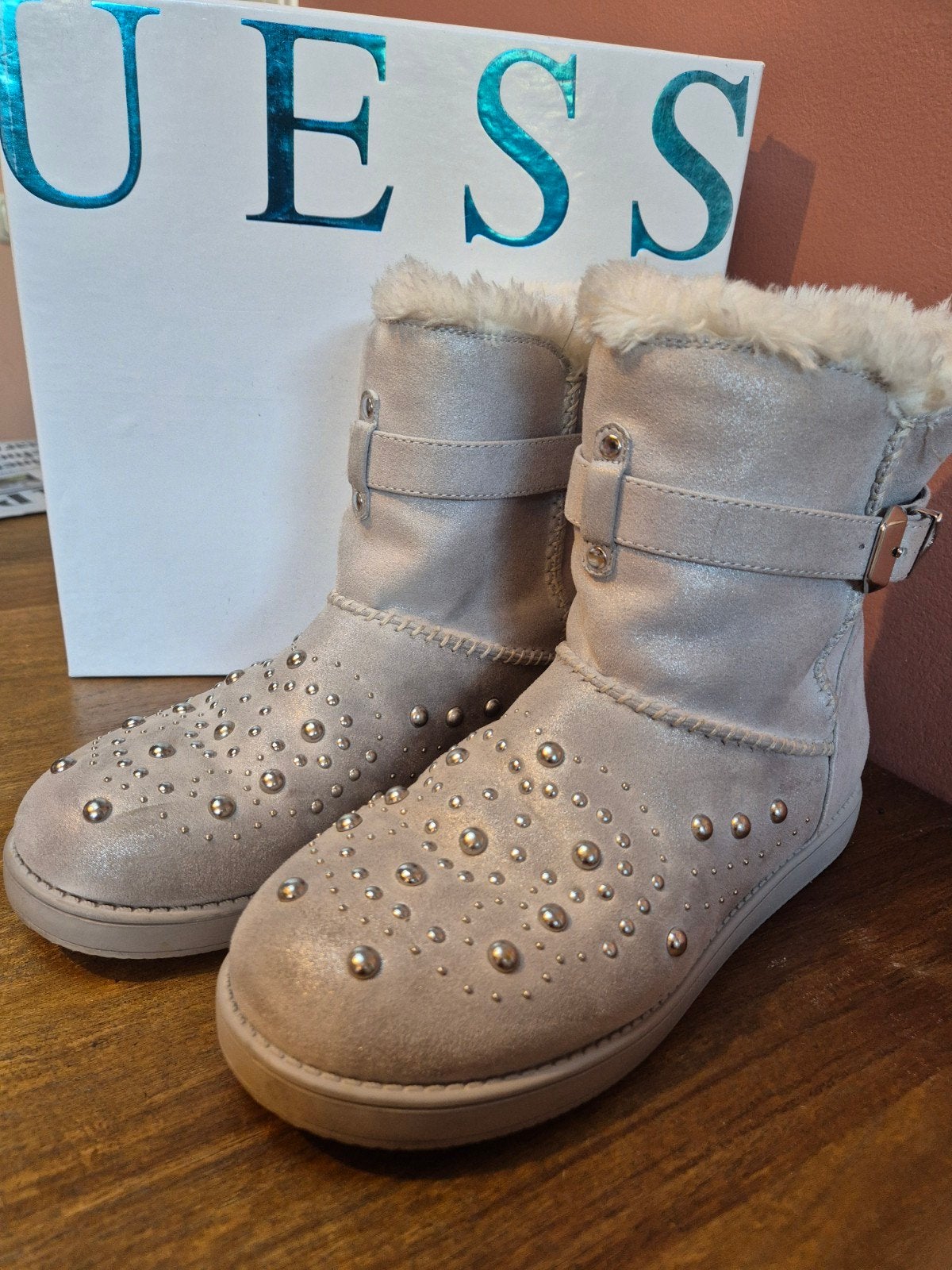 Guess laarzen met studs en bont - Maat 41, Hoge laarzen, Guess, Ophalen of Verzenden, Zo goed als nieuw