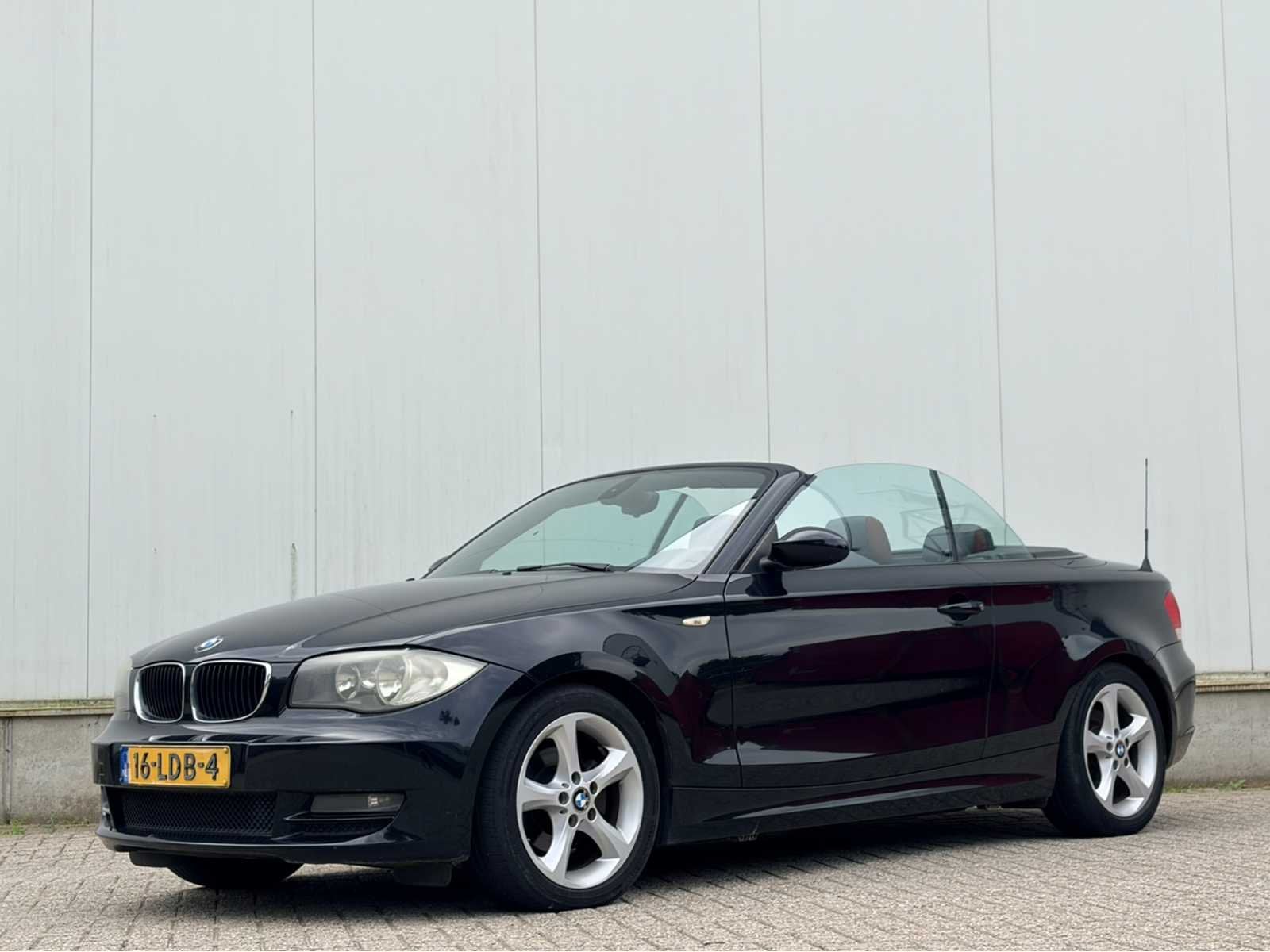 2008 BMW 1-serie Cabrio 118i Personenauto, Auto's, 1-Serie, Cabriolet, 4 stoelen, Zwart