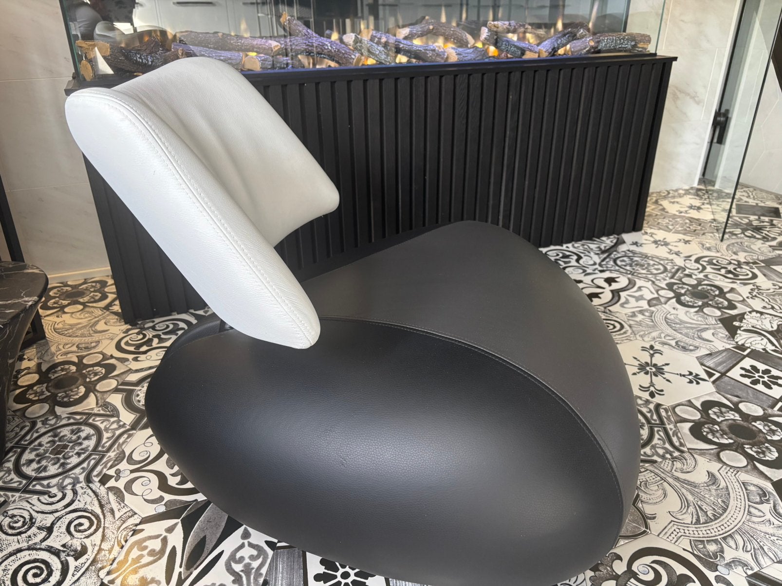 Leolux Pallone Design Leren Fauteuil, Ophalen, Zo goed als nieuw, 50 tot 75 cm, Leer
