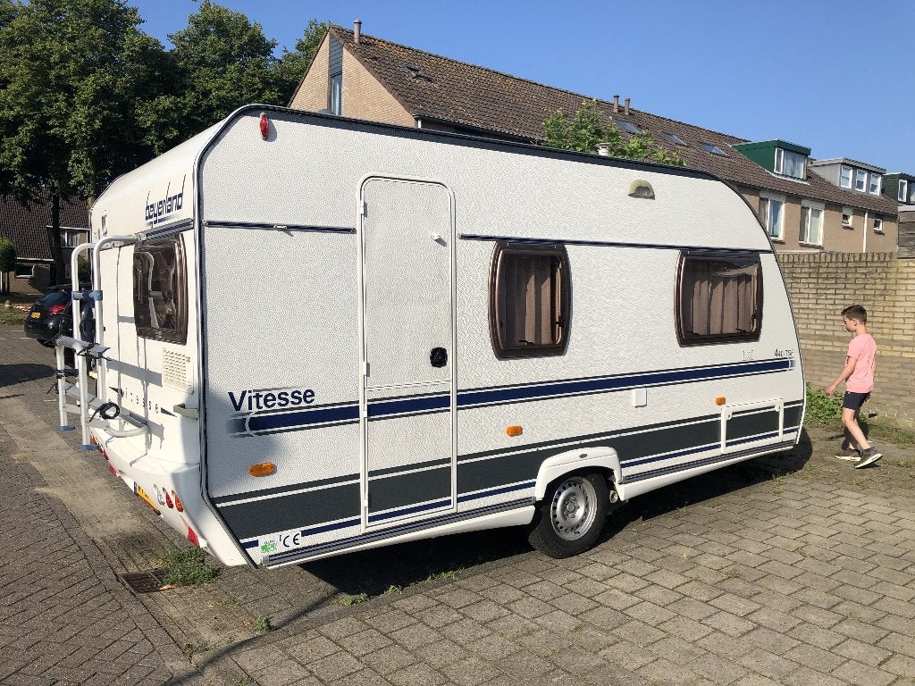Beyerland Vitesse LX 440 TSF (2004), Caravans en Kamperen, Caravans, Schokbreker, Dwarsbed, Treinzit, 750 - 1000 kg