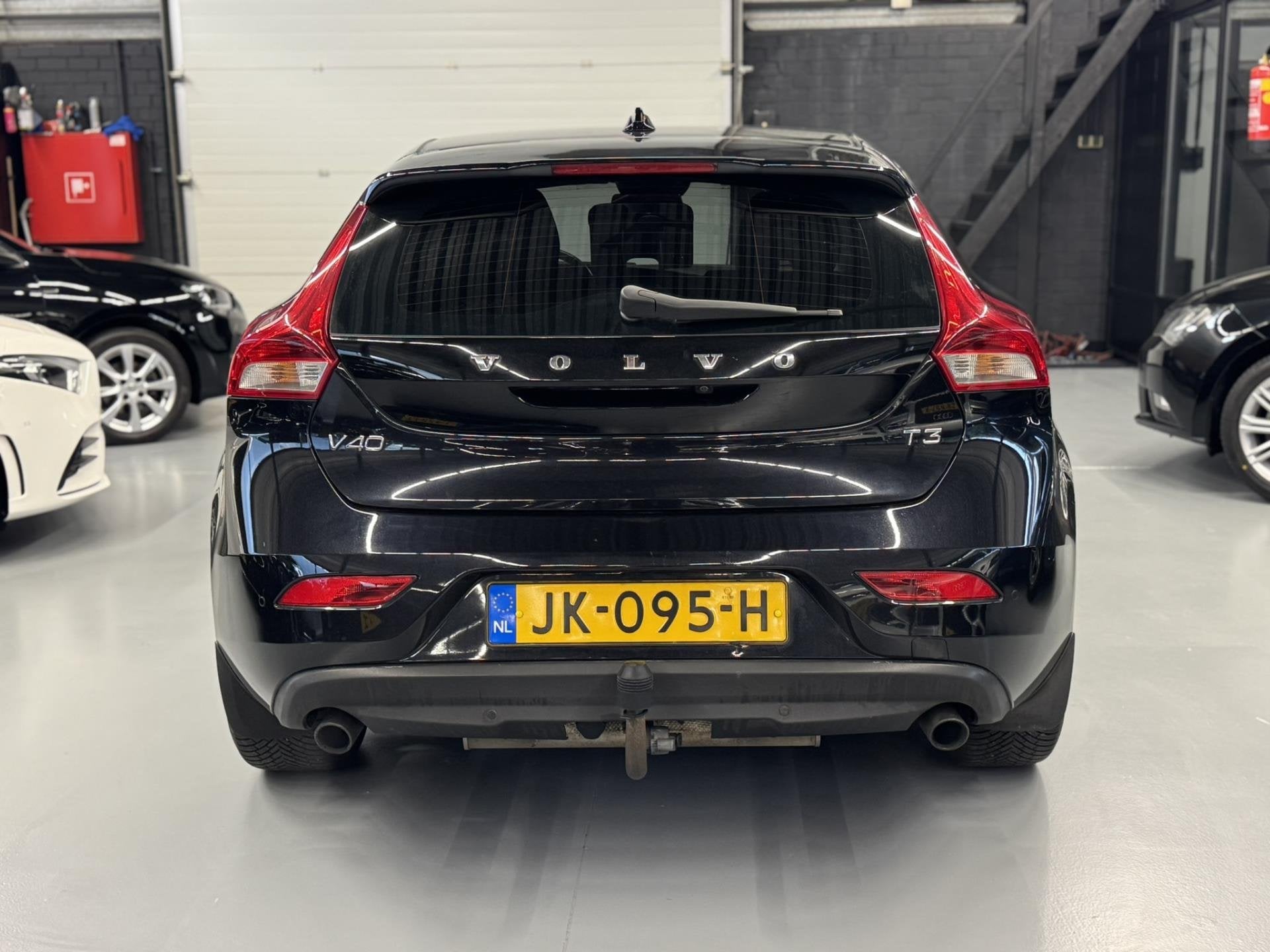 Volvo V40 1.6 T3 Summum Camera l Blis l Xenon l Led, Auto's, Voorwielaandrijving, 4 cilinders, 150 pk, Zwart