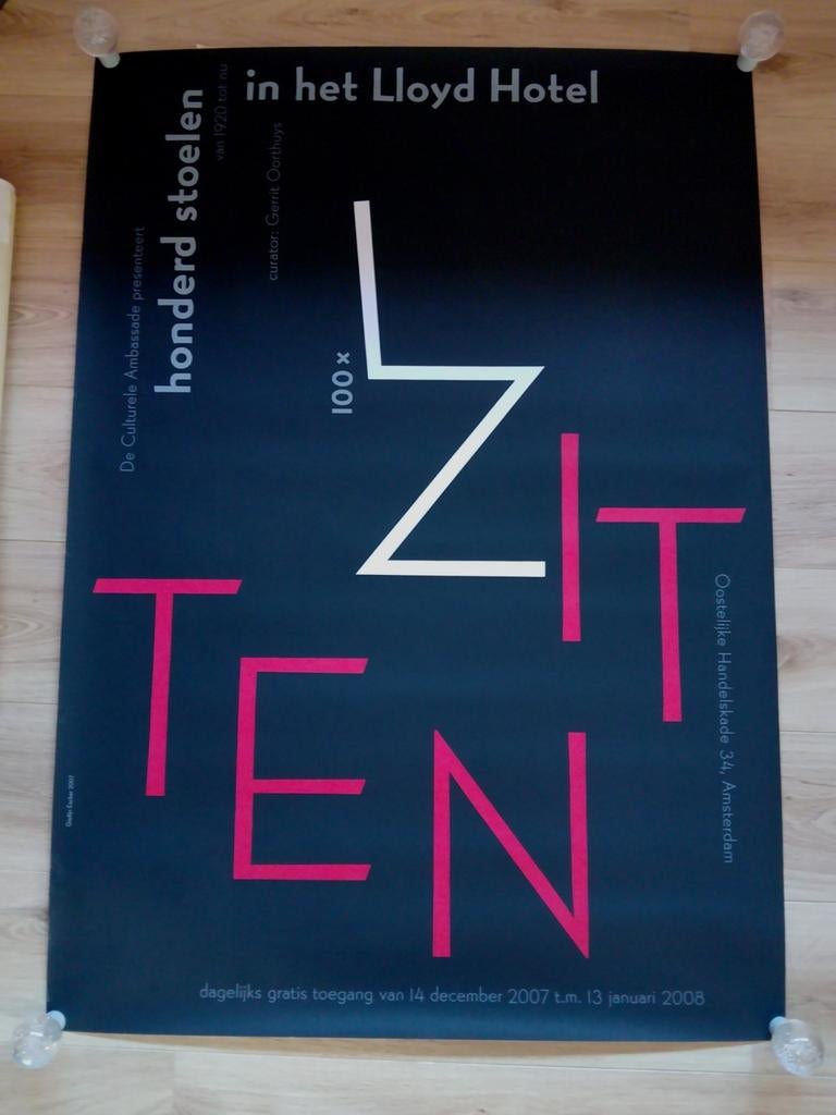 Tentoonstellingsposter 'Honderd Stoelen' Lloyd Hotel, Verzamelen, Rechthoekig Staand, Ophalen of Verzenden, Zo goed als nieuw