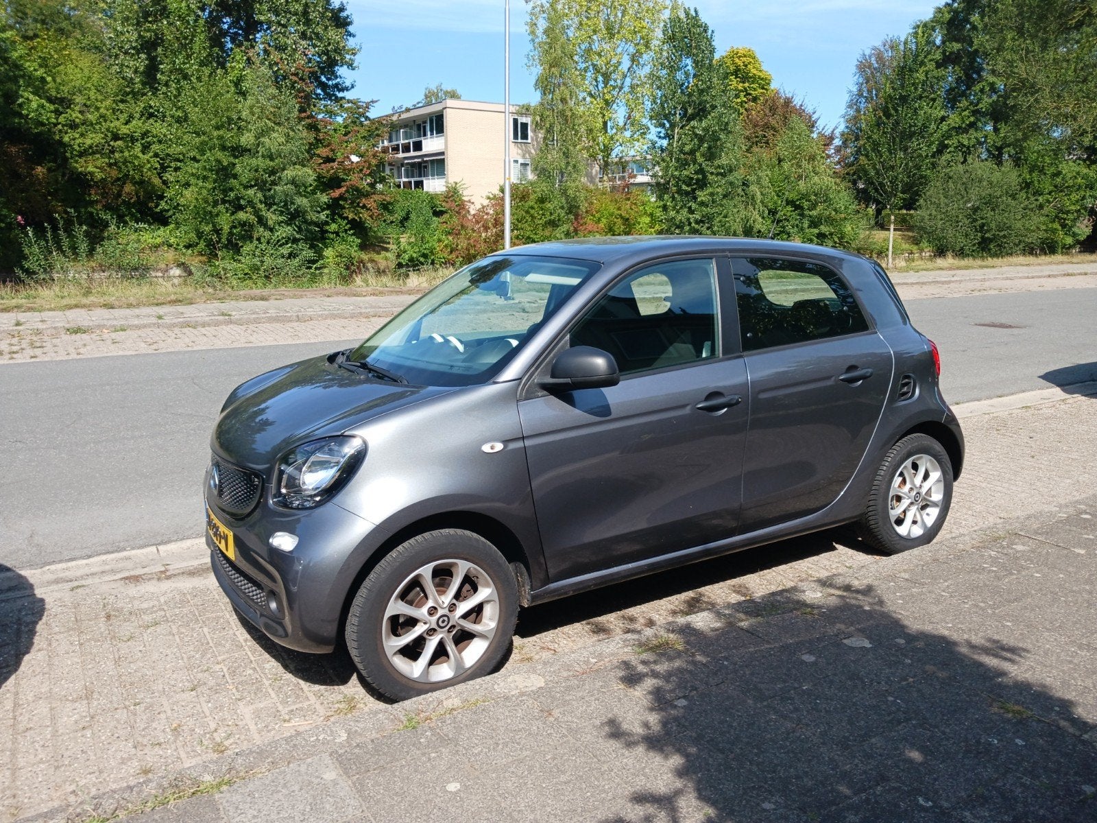 Smart ForFour 1.0 52KW AUT 2018 Grijs, Auto's, Automaat, Start-stop-systeem, 4 stoelen, 905 kg